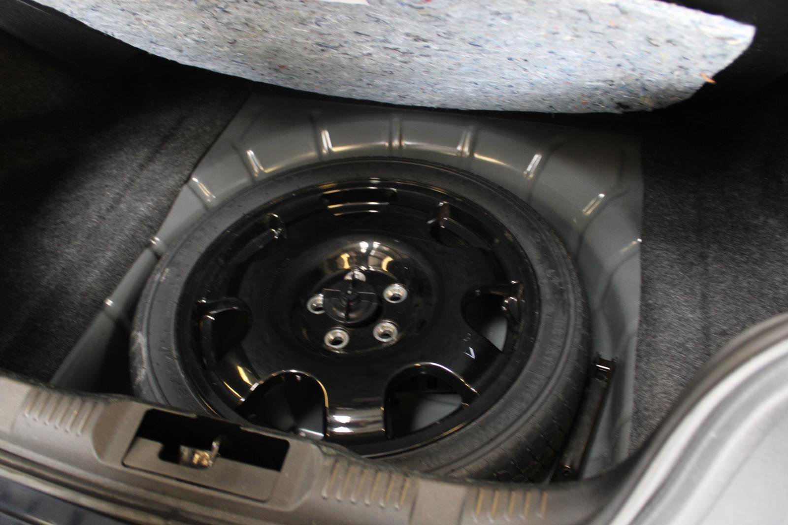 Used 2021 Ford Mustang Premium RWD image 29