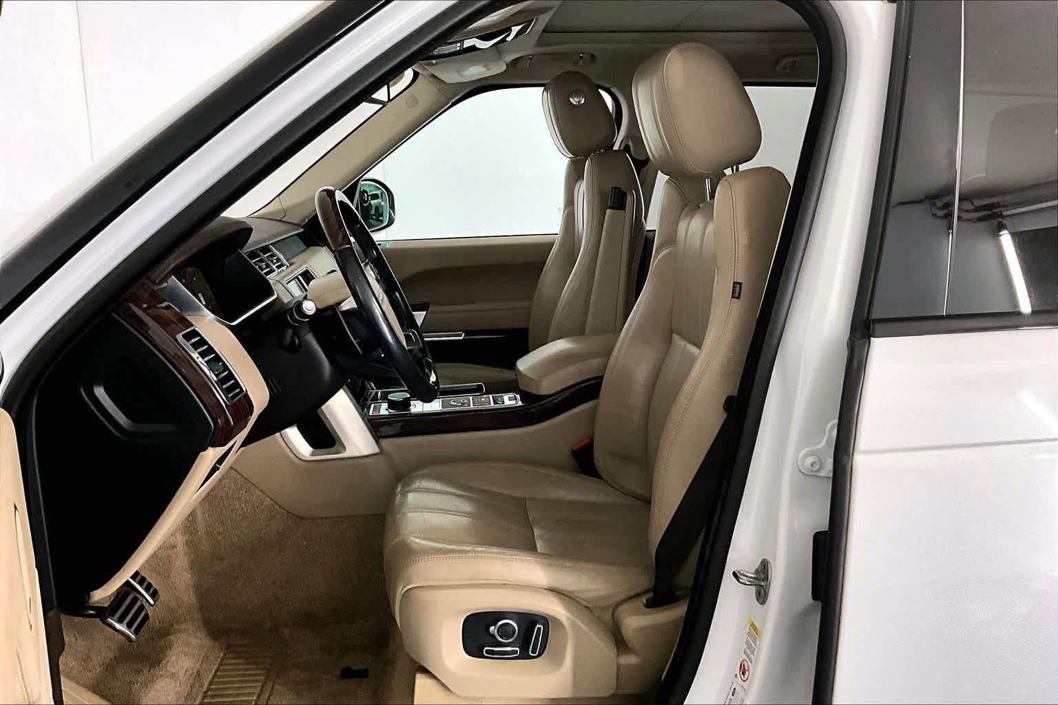 Used 2016 Land Rover Range Rover Supercharged AWD/4WD image 9