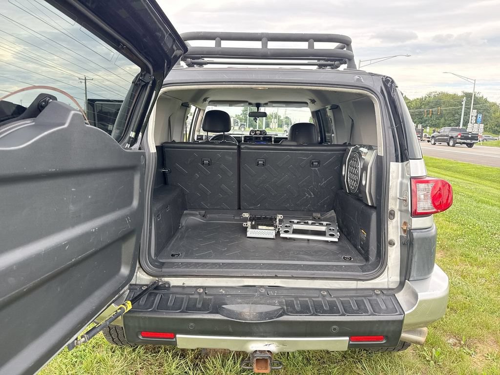 Used 2007 Toyota FJ Cruiser 4WD w/ Upgrade Pkg 2 image 9