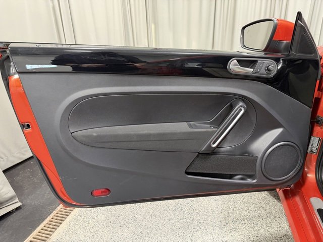 Used 2018 Volkswagen Beetle 2.0T Coast w/ Coast Lighting Package image 16