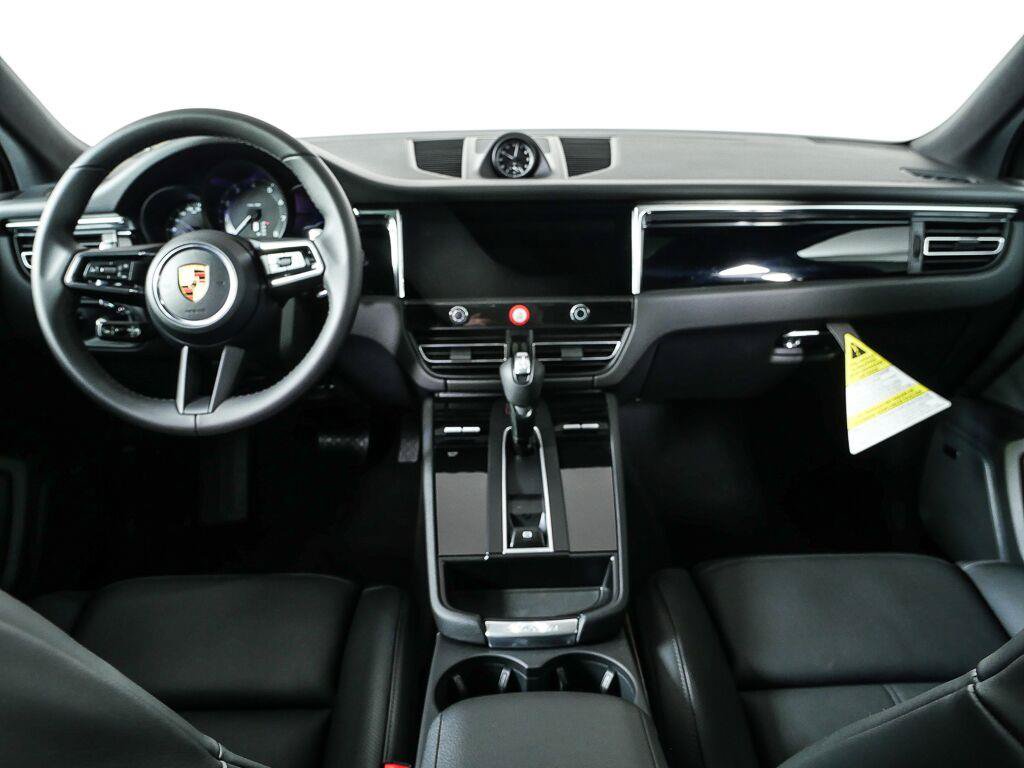 Certified 2026 Porsche Macan Turbo AWD/4WD image 21