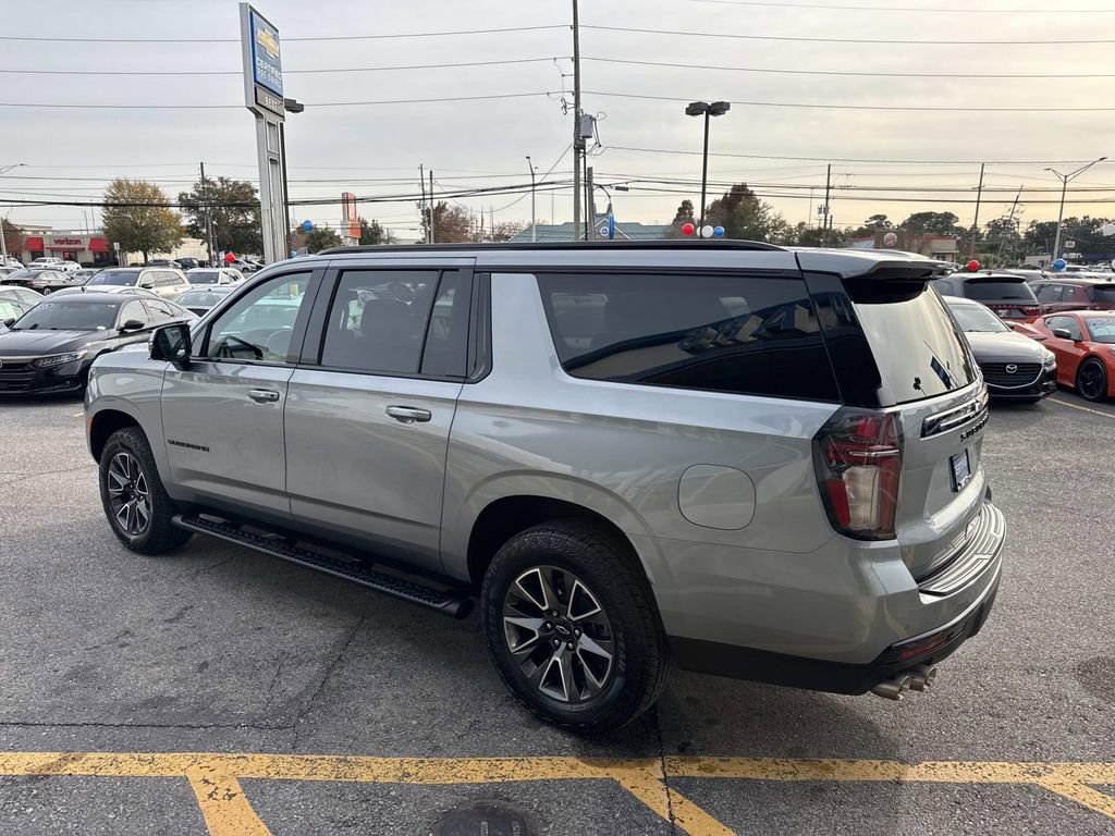 Certified 2024 Chevrolet Suburban Z71 w/ Off-Road Capability Package image 6
