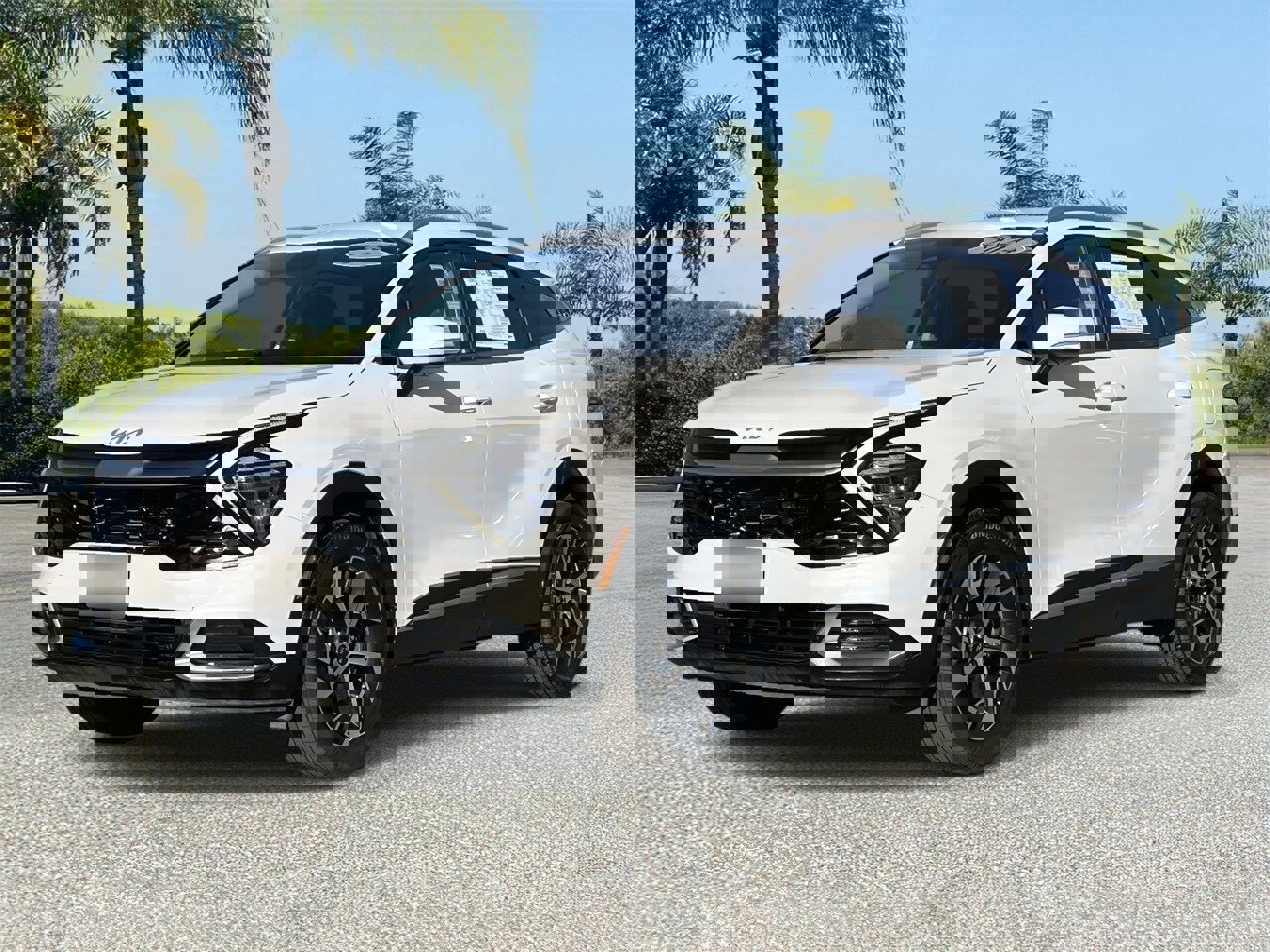 Used 2024 Kia Sportage EX image 2