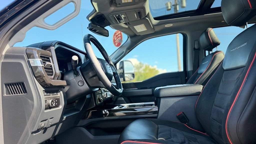 Used 2023 Ford F250 Lariat w/ Lariat Ultimate Package AWD/4WD image 15