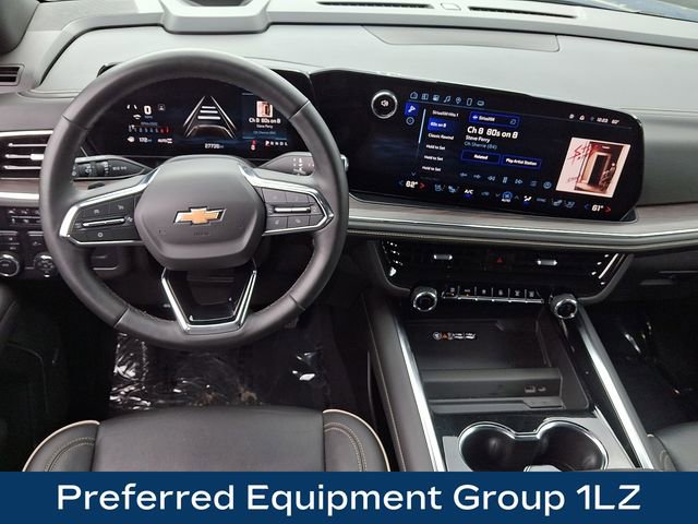Used 2025 Chevrolet Tahoe Premier AWD/4WD image 3