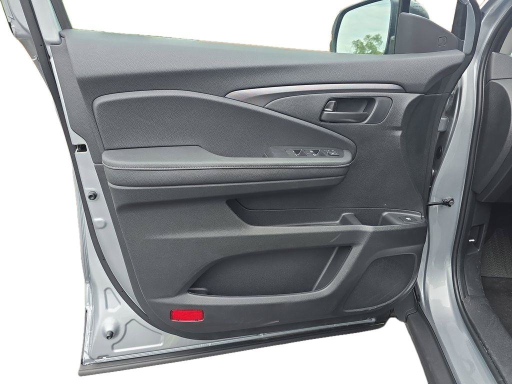 New 2026 Honda Ridgeline Sport image 8