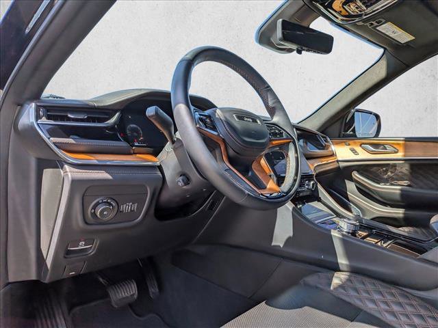 Used 2024 Jeep Grand Cherokee L Summit image 10