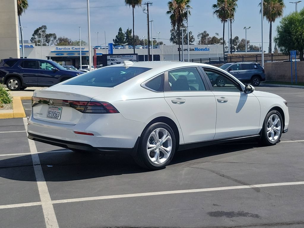 Certified 2023 Honda Accord LX image 5