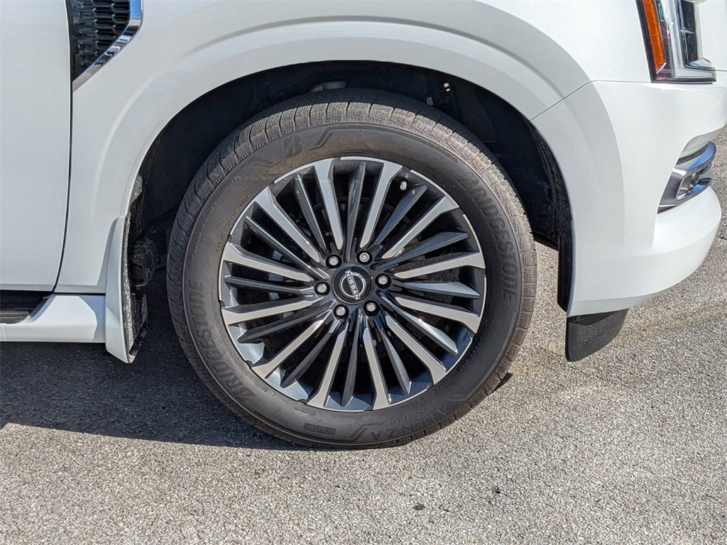 Used 2025 Nissan Armada Platinum Reserve image 11