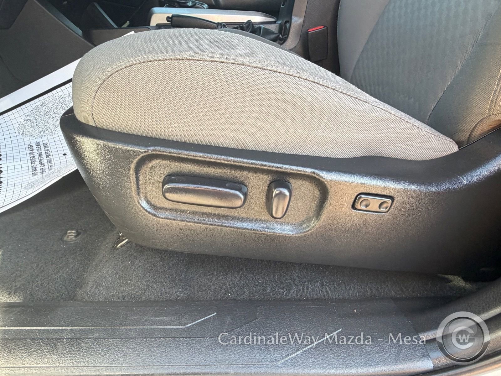 Used 2022 Toyota Tacoma SR5 w/ Technology Package image 17