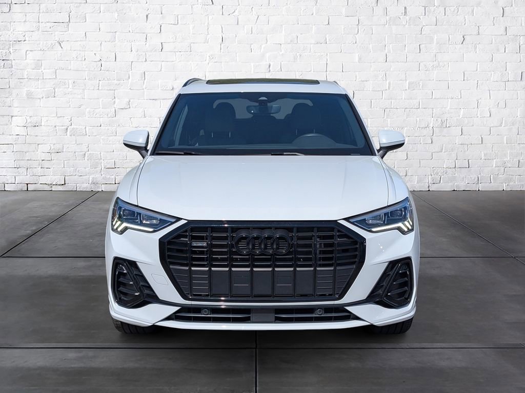 Used 2024 Audi Q3 2.0T Premium image 3