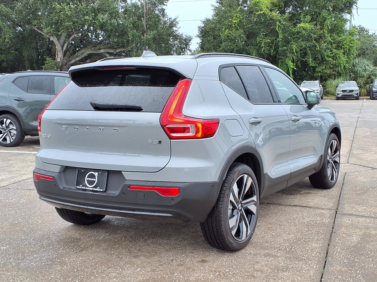 New 2026 Volvo XC40 B5 Plus w/ Protection Package Premier AWD/4WD image 7