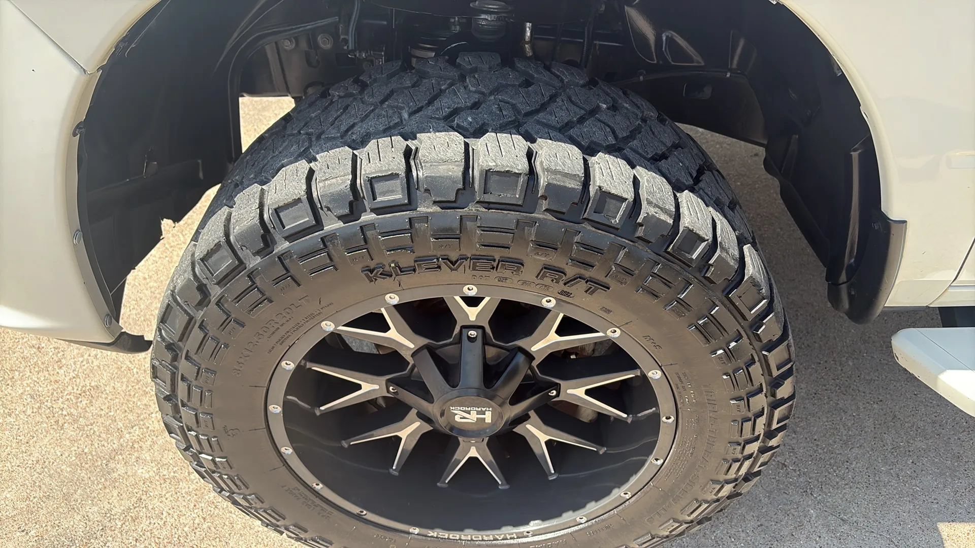 Used 2017 RAM 1500 Limited AWD/4WD image 18