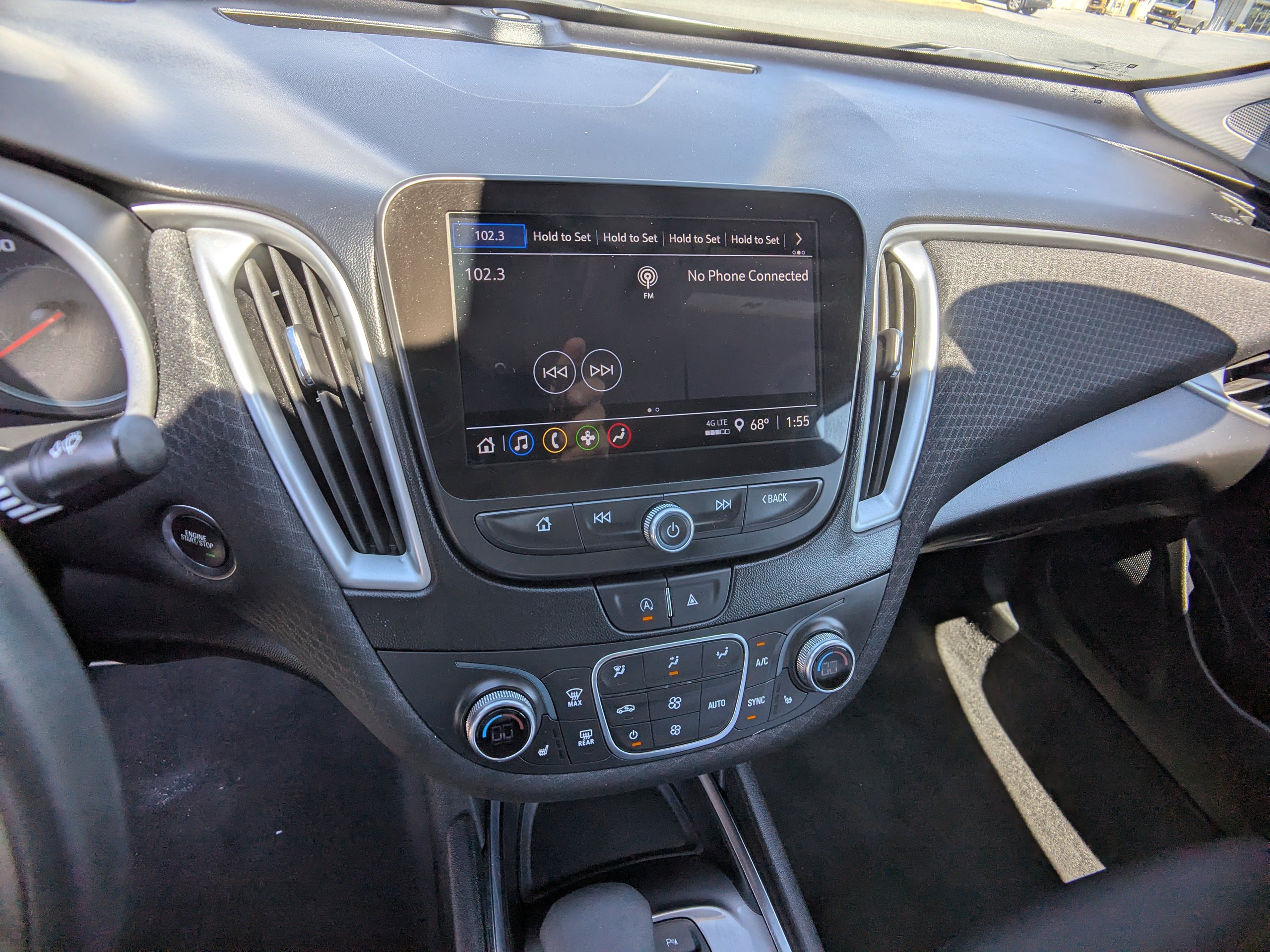 Used 2024 Chevrolet Malibu LT FWD image 20