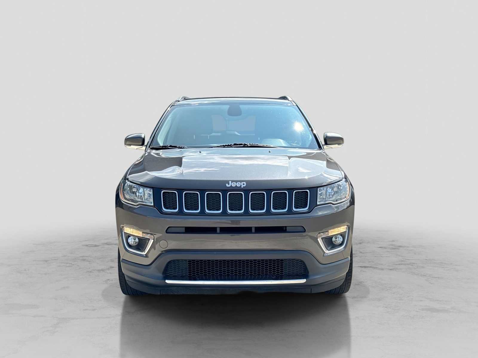 Used 2018 Jeep Compass Limited w/ Navigation Group AWD/4WD image 9