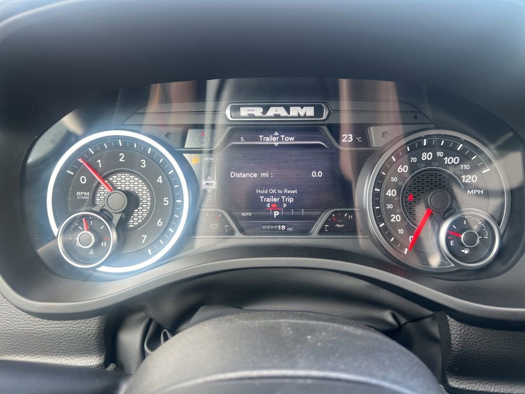 New 2026 RAM 1500 4x4 Crew Cab image 29