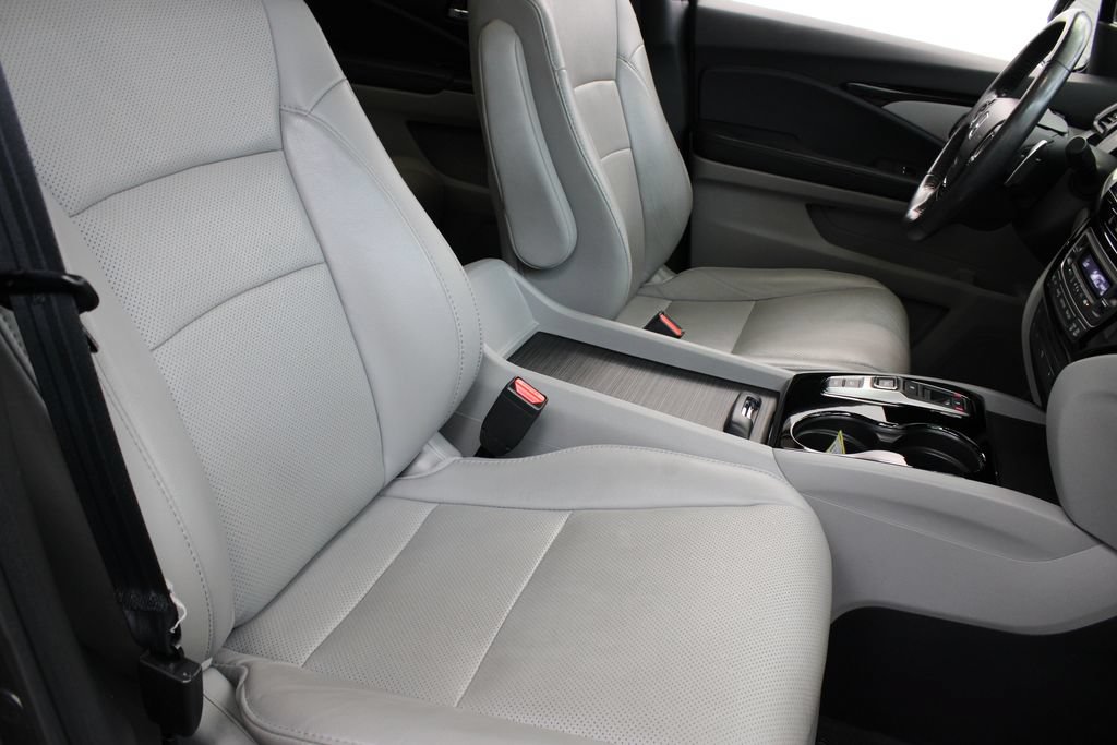 Used 2018 Honda Pilot Elite image 26