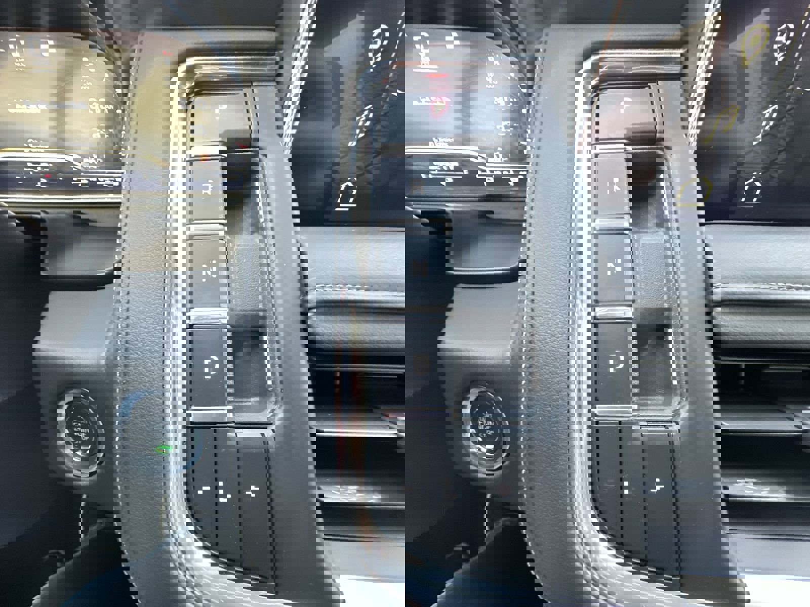 Used 2024 GMC Yukon XL SLE w/ Gmc Pro Safety Plus Package image 16