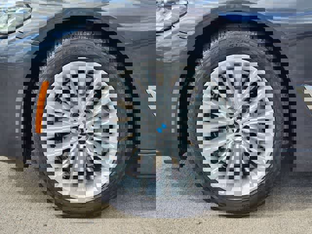 Used 2021 BMW 530i xDrive w/ Convenience Package image 8