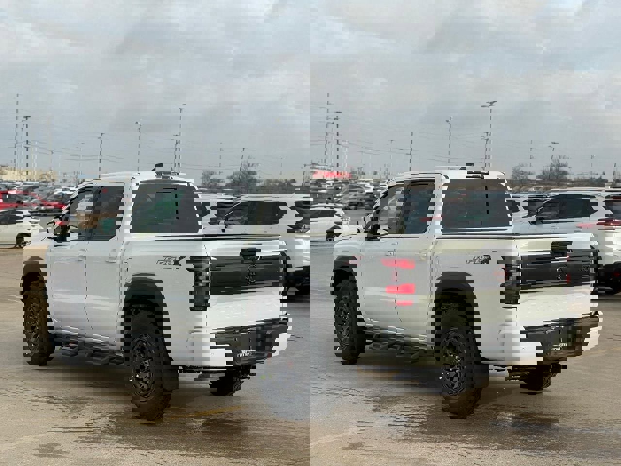 New 2026 Nissan Frontier PRO-4X w/ Pro-4x Convenience Package image 6