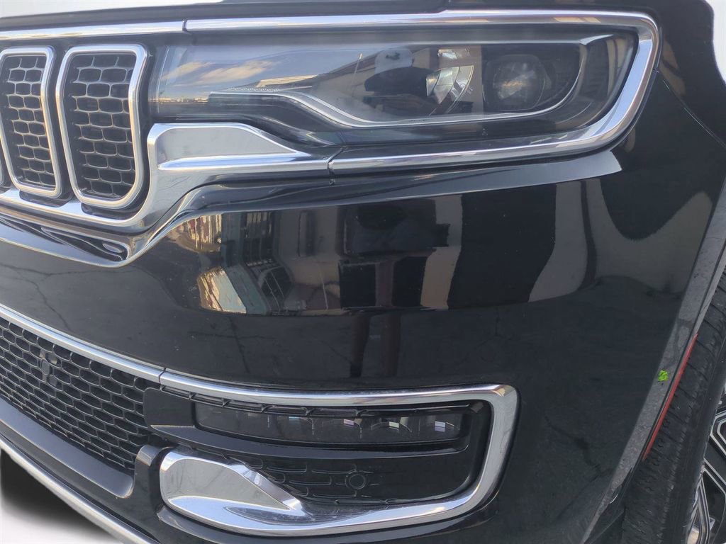 Used 2024 Jeep Wagoneer Series II image 10