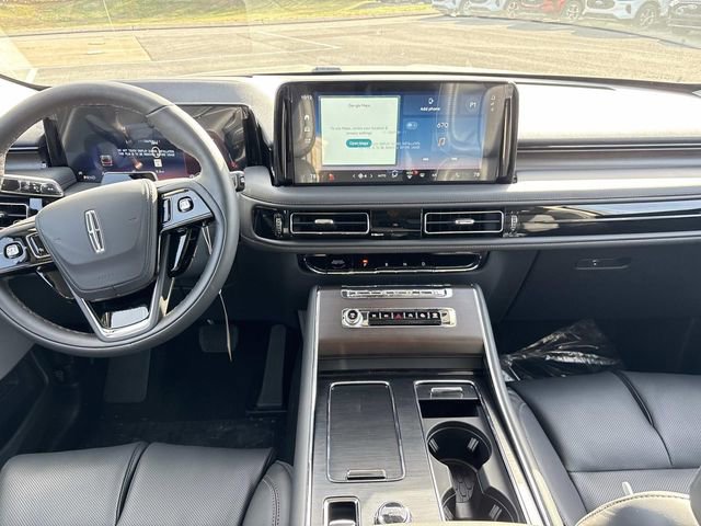 New 2026 Lincoln Aviator Reserve image 16