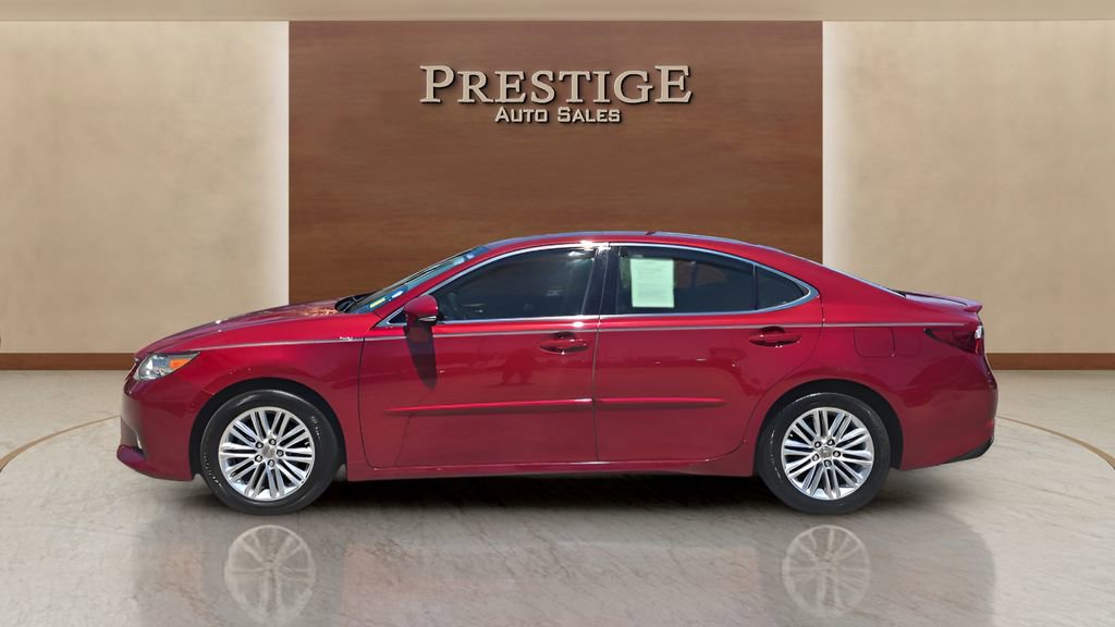 Used 2015 Lexus ES 350 w/ Luxury Package FWD image 4