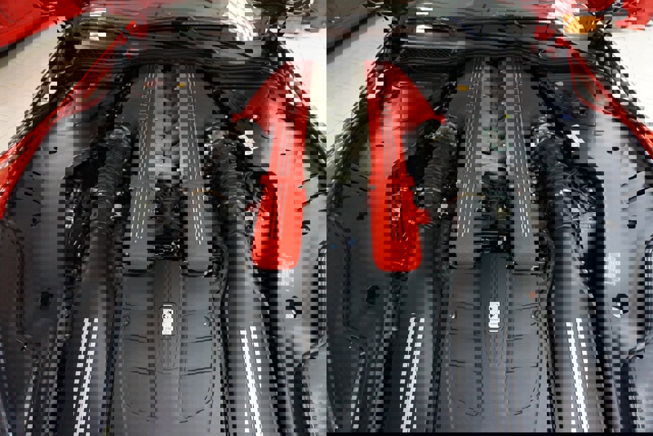 Used 2016 Ferrari F12 Berlinetta image 6