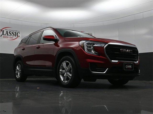 Used 2023 GMC Terrain SLE w/ Driver Convenience Package image 27