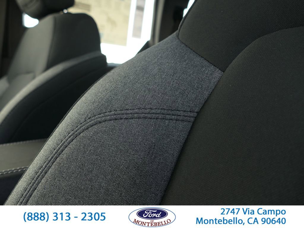 New 2025 Ford Bronco 4-Door image 15