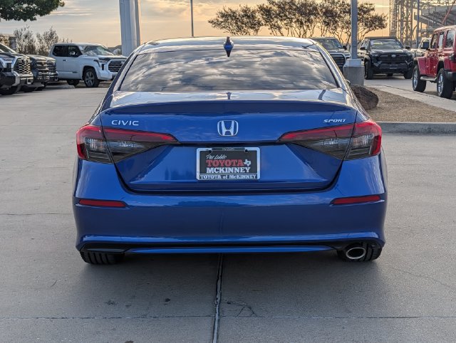 Used 2023 Honda Civic Sport image 7