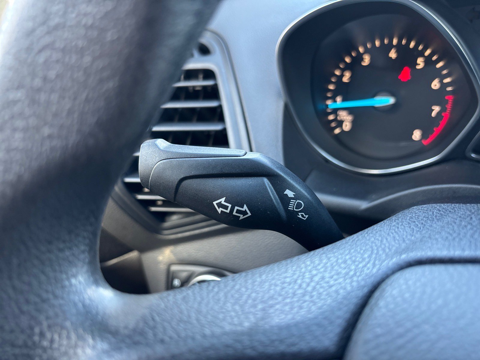 Used 2018 Ford Escape SE AWD/4WD image 25