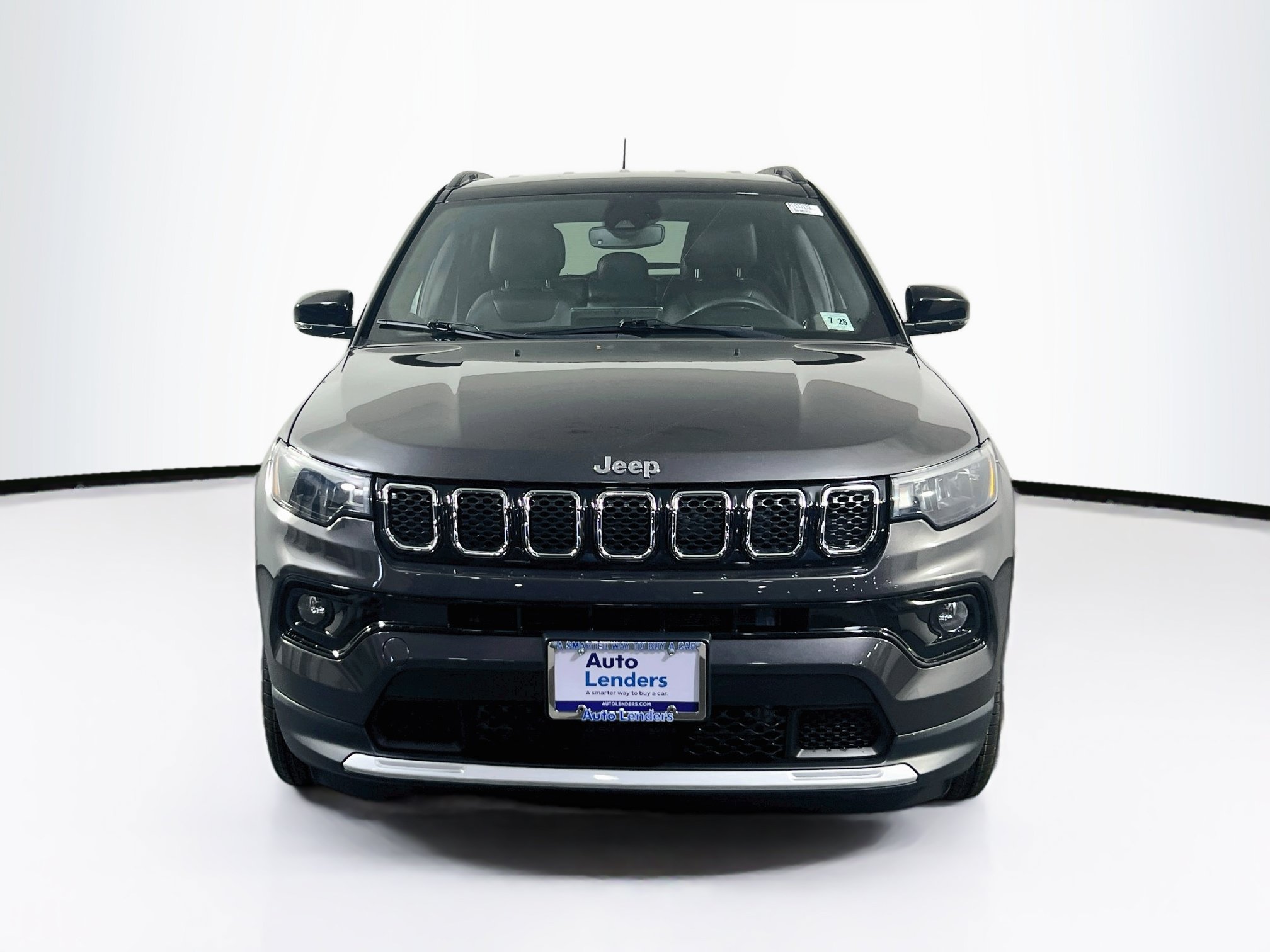 Used 2023 Jeep Compass Limited w/ Elite Group AWD/4WD image 2