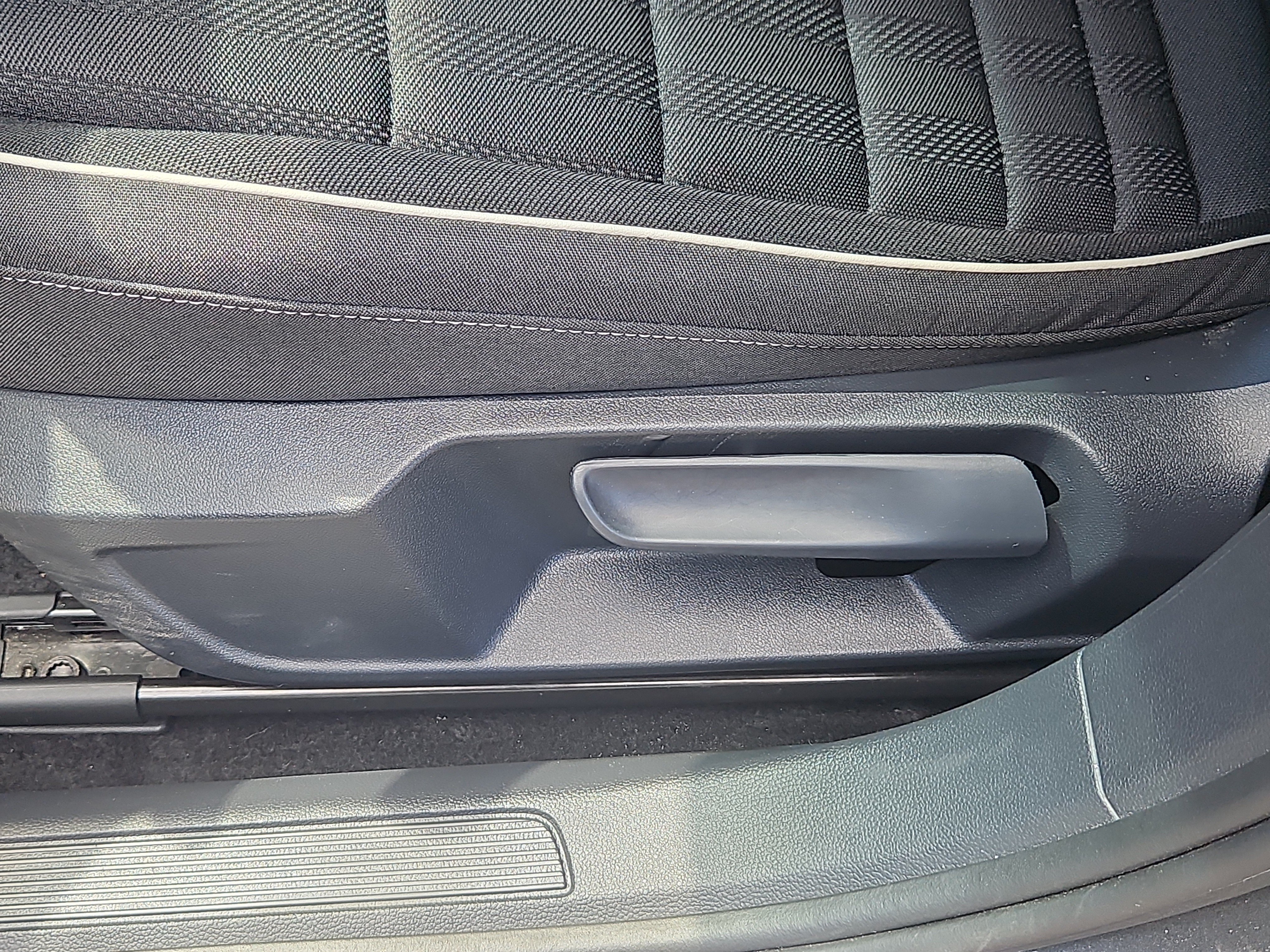 Certified 2024 Volkswagen Jetta Sport FWD image 14