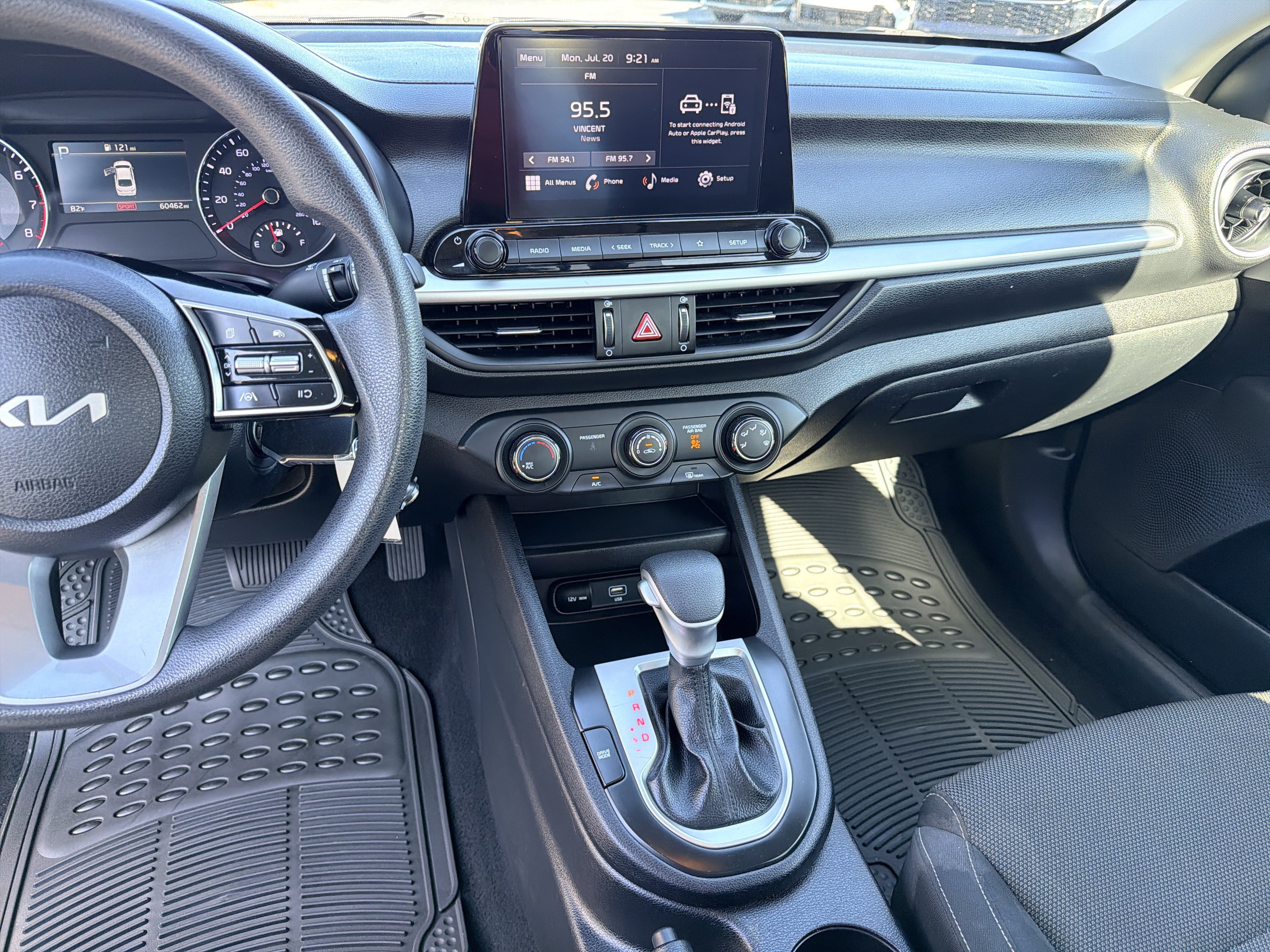 Used 2024 Kia Forte LXS FWD image 22
