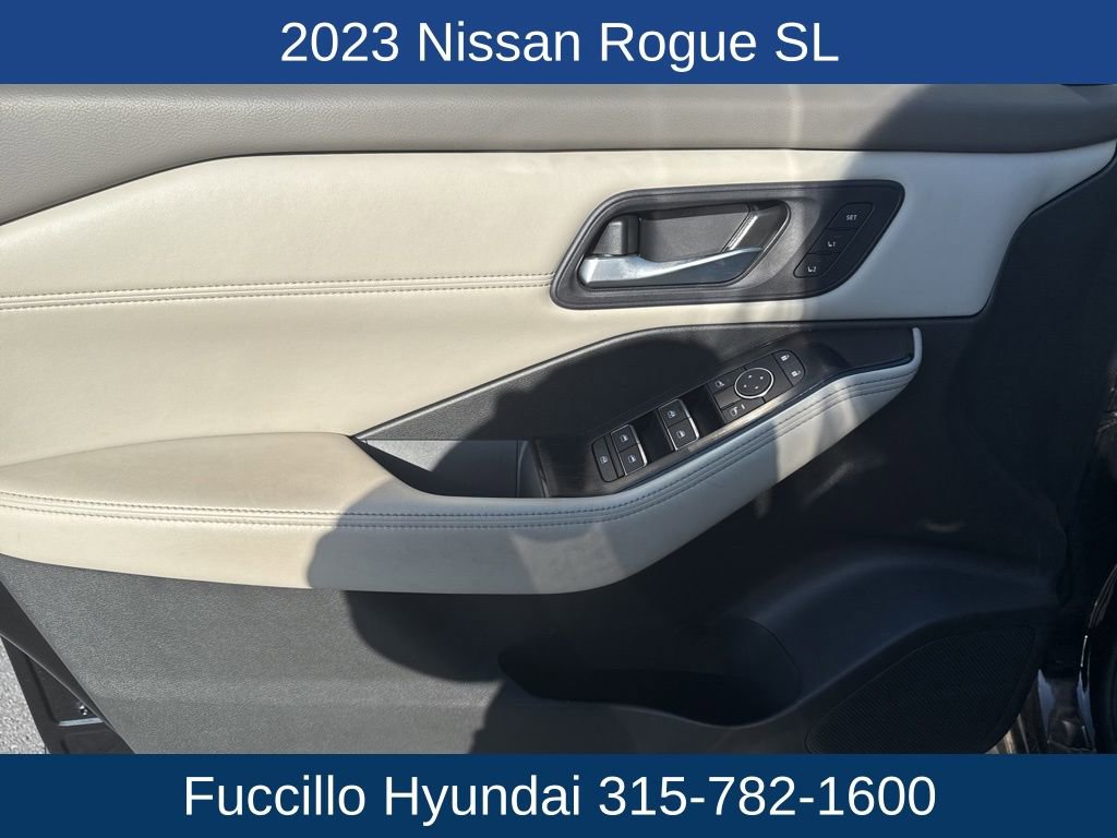 Used 2023 Nissan Rogue SL w/ SL Premium Package image 10