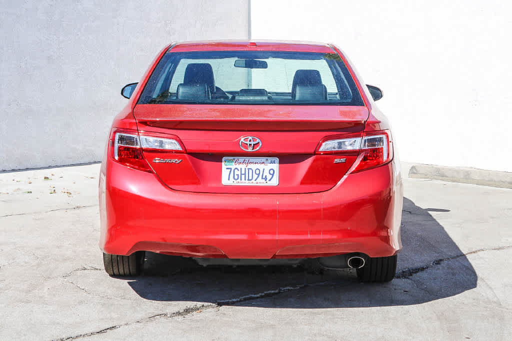 Used 2014 Toyota Camry SE FWD image 5