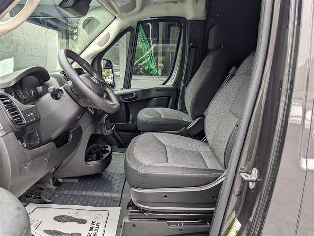 Used 2024 RAM ProMaster 3500 w/ Convenience Group FWD image 6