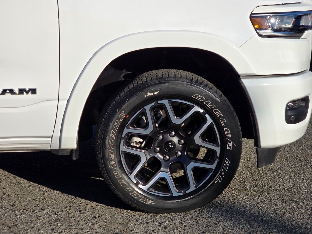 Used 2025 RAM 1500 Laramie w/ Sport Appearance Package AWD/4WD image 10