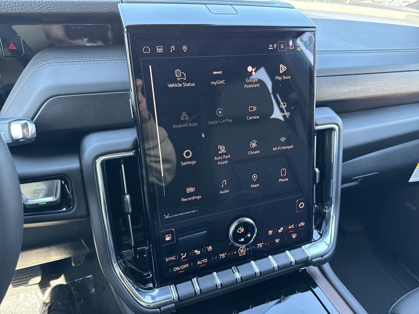 New 2026 GMC Yukon XL Denali w/ Denali Reserve Package AWD/4WD image 16