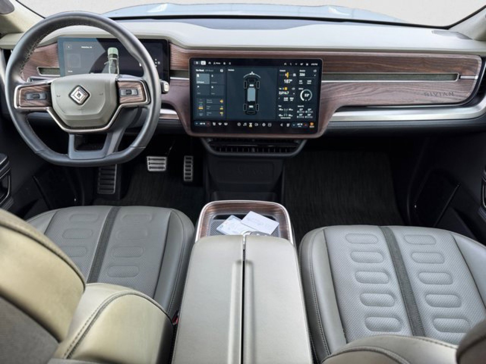 Used 2023 Rivian R1T Adventure image 14