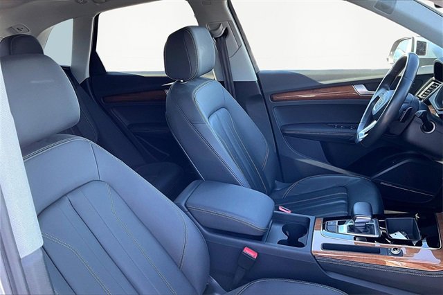 Used 2023 Audi Q5 2.0T Premium Plus w/ Premium Plus Package image 7