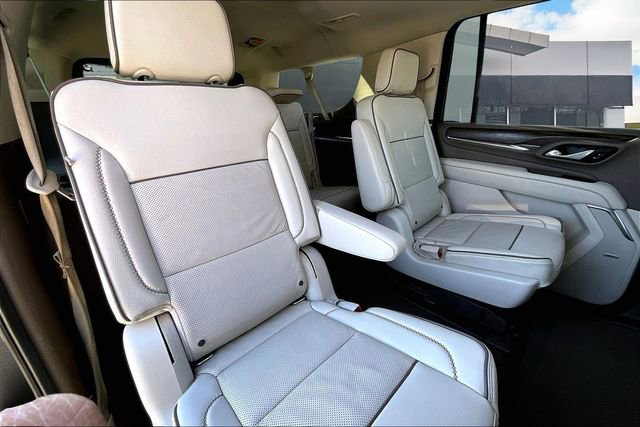 Used 2021 GMC Yukon XL Denali image 28