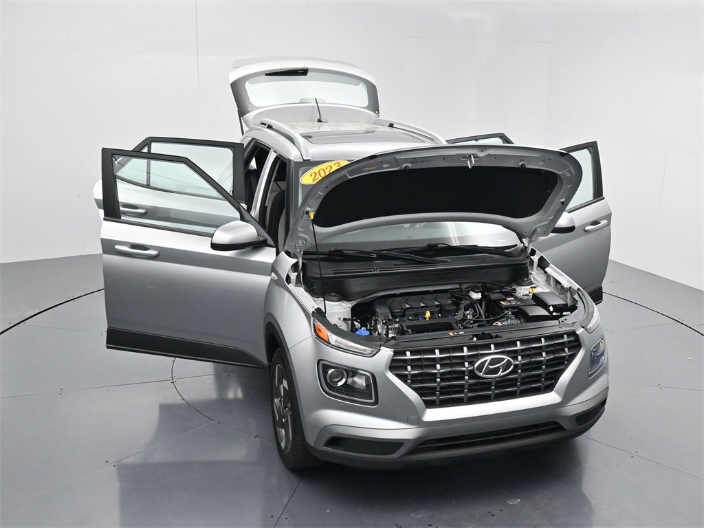 Used 2023 Hyundai Venue SEL image 45
