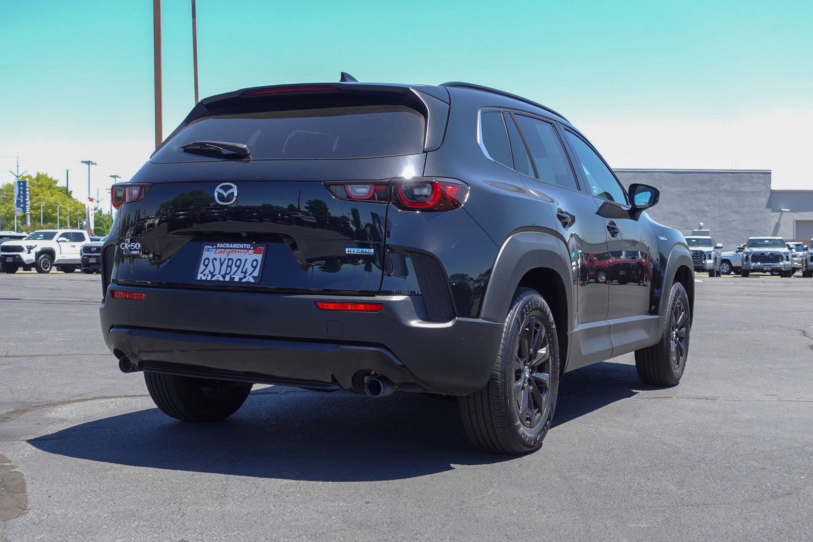 Certified 2025 MAZDA CX-50 AWD 2.5 Hybrid w/ Premium Pkg image 4