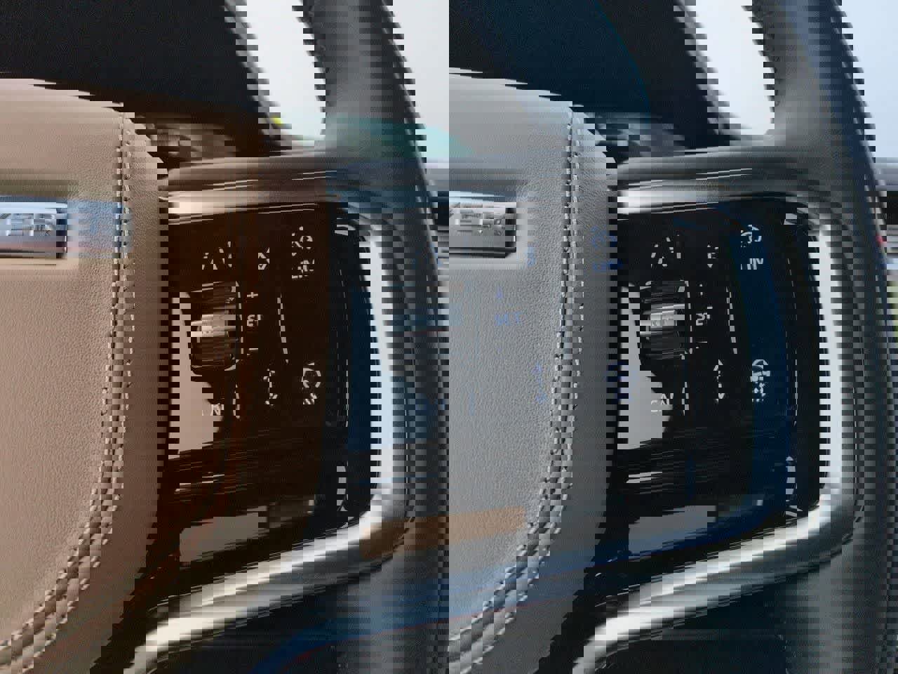 New 2026 Land Rover Range Rover Sport SE AWD/4WD image 26