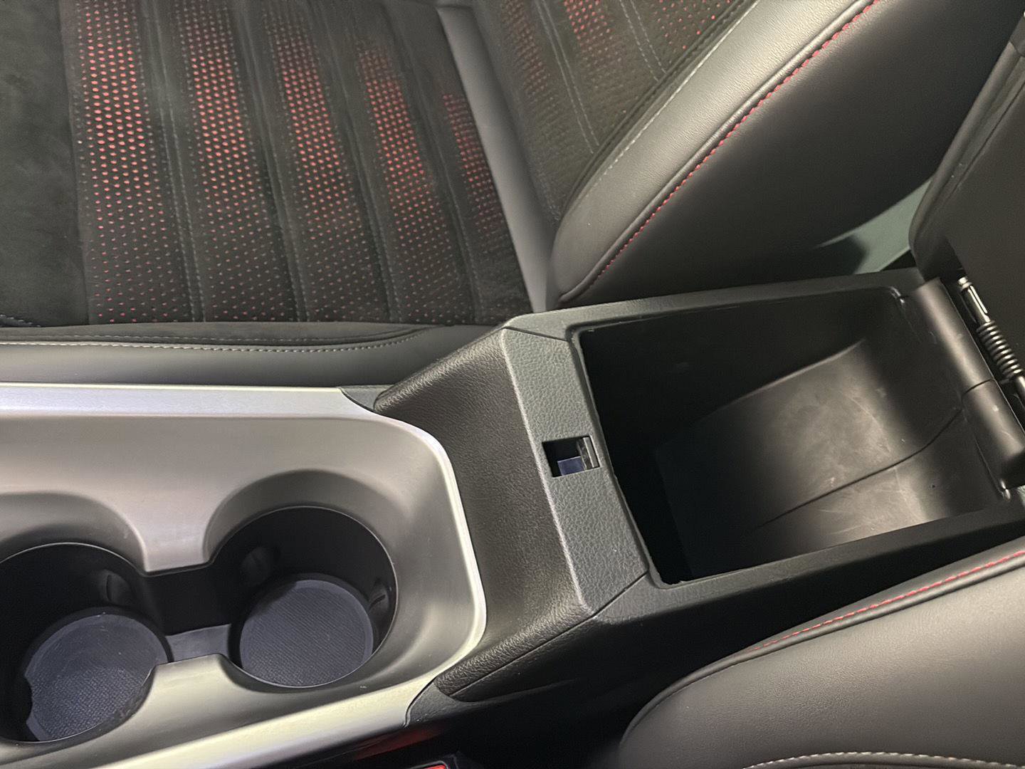 Used 2024 Dodge Hornet R/T Plus image 37