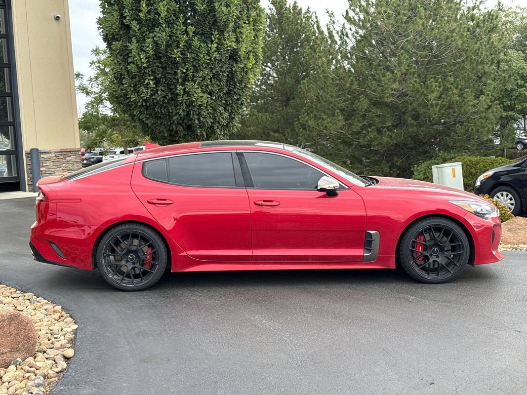 Used 2019 Kia Stinger GT1 AWD/4WD image 19