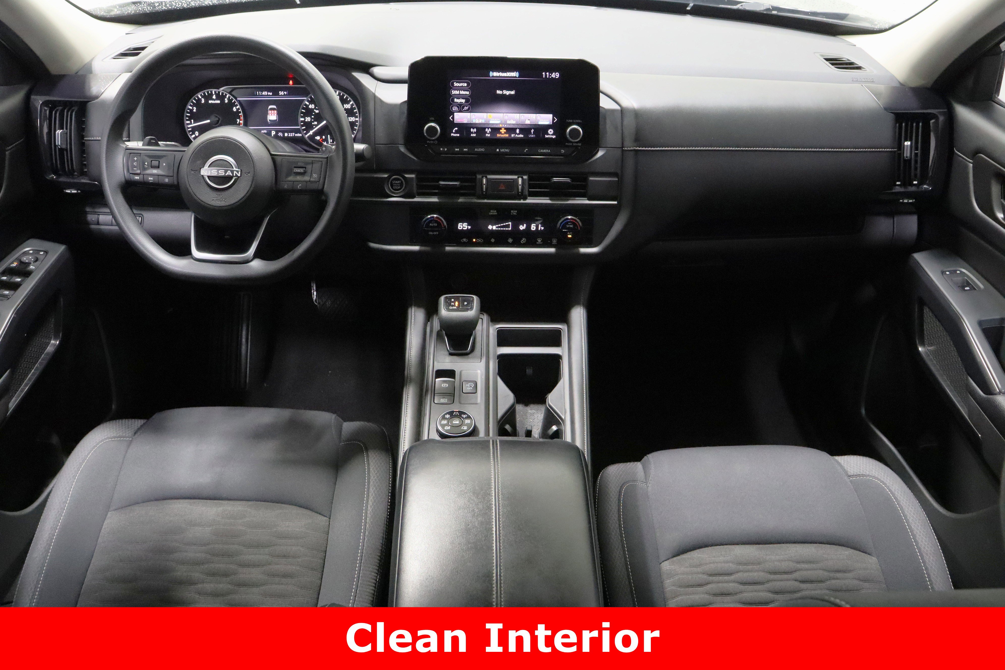 Used 2023 Nissan Pathfinder S image 29