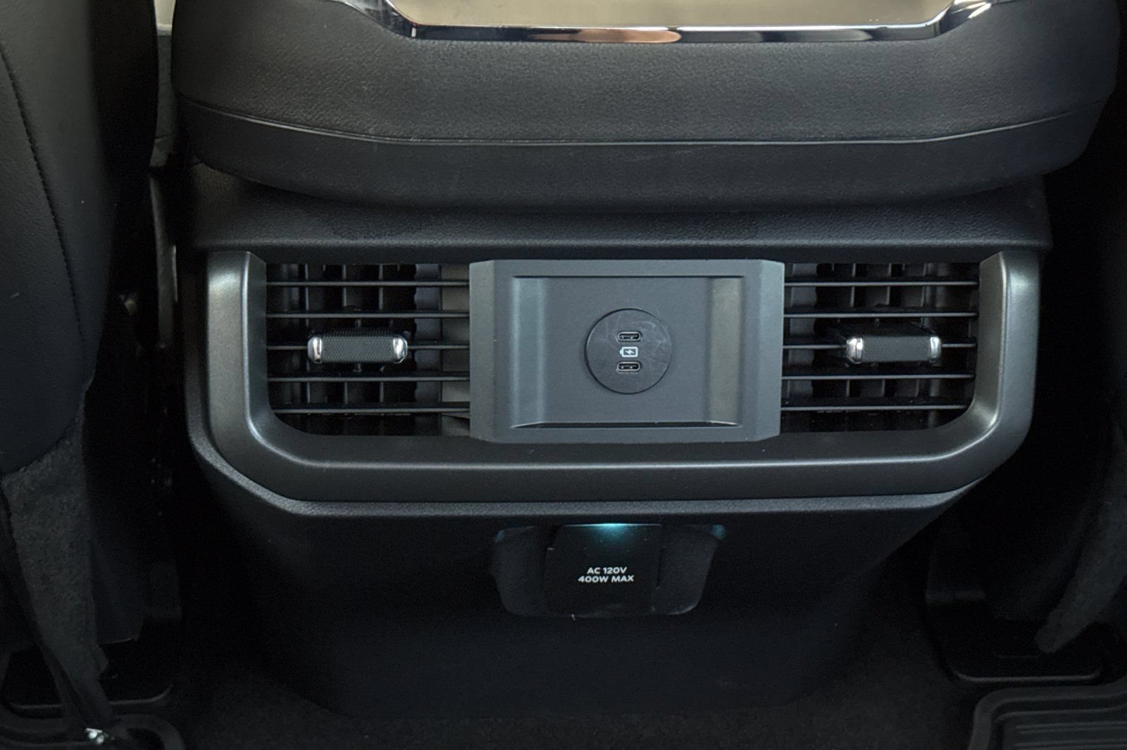 Used 2025 Ford F150 Lariat w/ Equipment Group 501A Mid AWD/4WD image 40